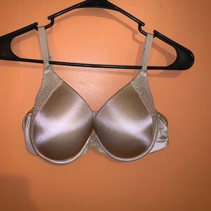 Maidenform bra 38c